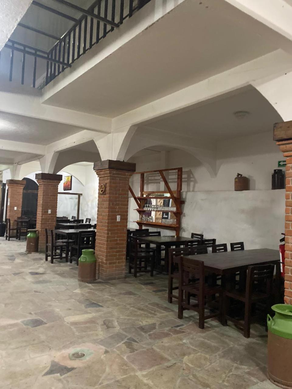 Hermanos Feregrino Bernal Ngoại thất bức ảnh